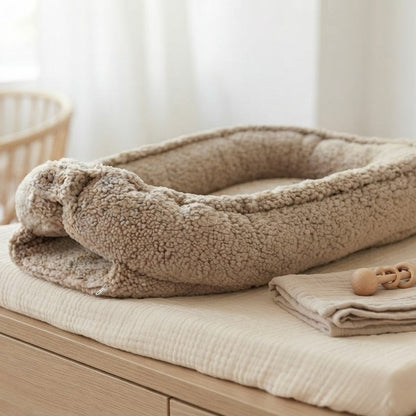 Babyly Teddy Babynest – Zacht & Knuffelig
