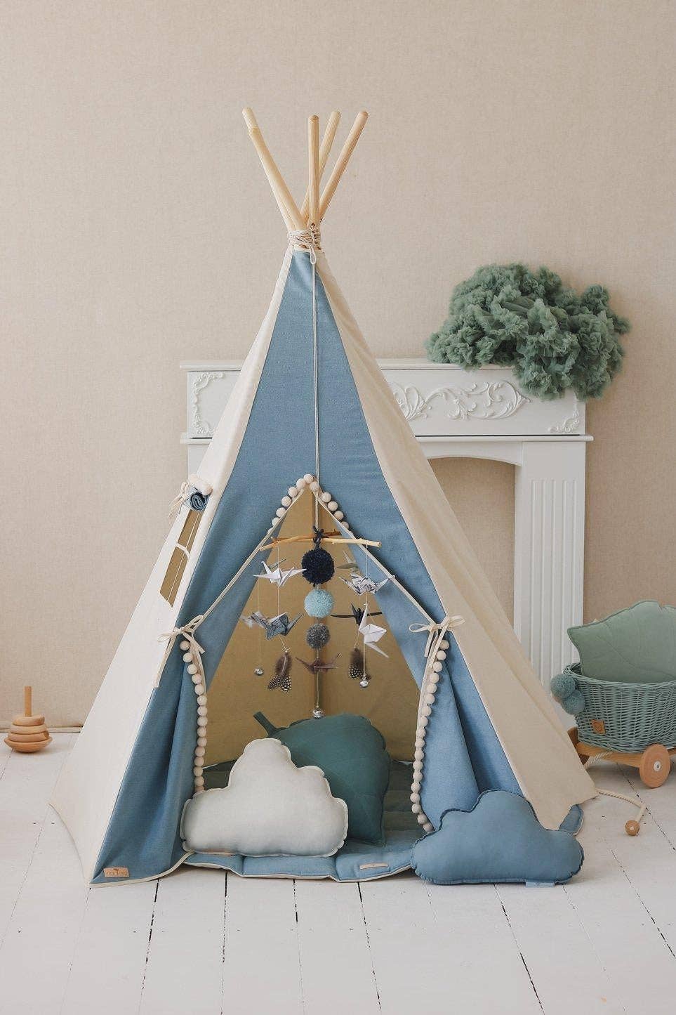 Jeans tipi-tent met pompons
