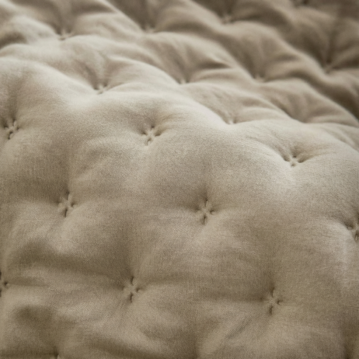 Luxe Premium Gewatteerde Sprei Lichtbeige 280x280 cm – Zacht Aanvoelend