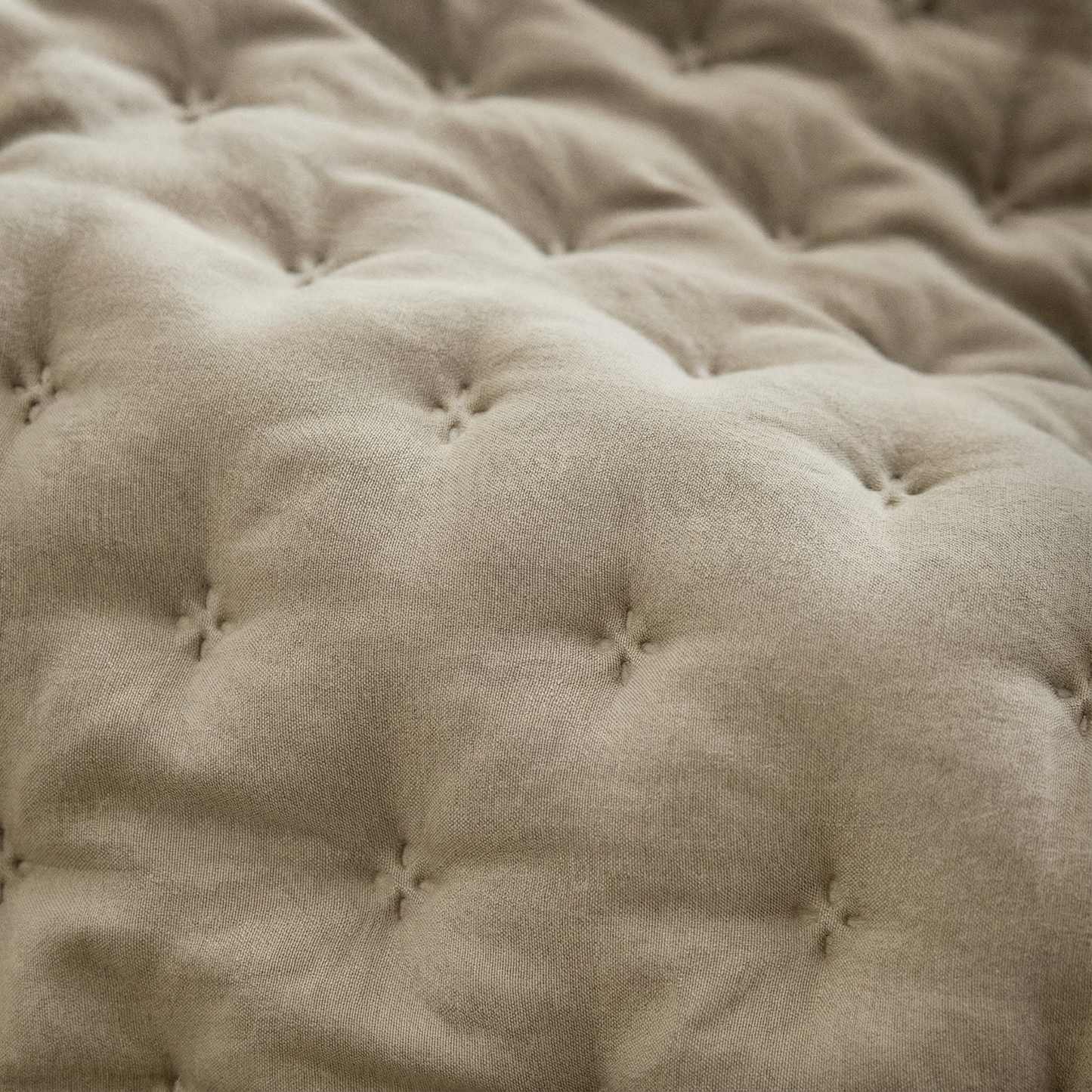 Luxe Premium Gewatteerde Sprei Lichtbeige 280x280 cm – Zacht Aanvoelend