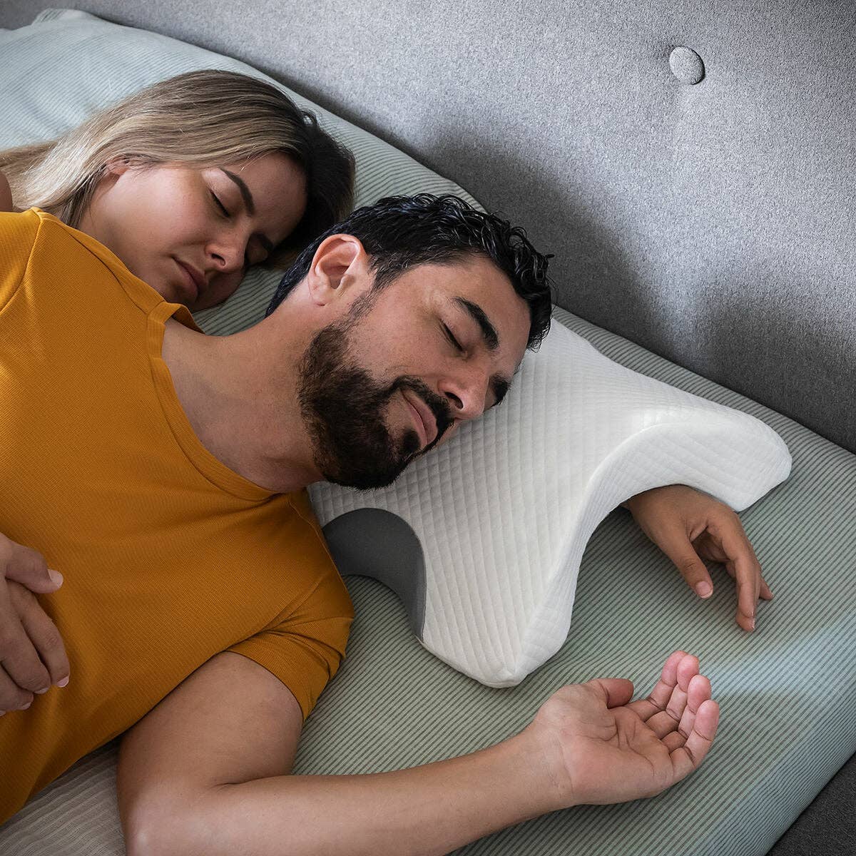 InnovaGoods Cozzy ergonomisch kussen van traagschuim voor koppels