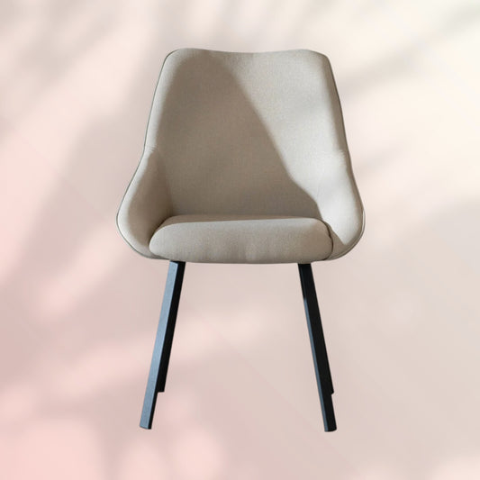 Scandinavische eetkamerstoel Lova gerecyclede stof taupe