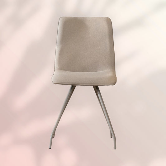 Scandinavische eetkamerstoel Pippi taupe gerecyclede stof