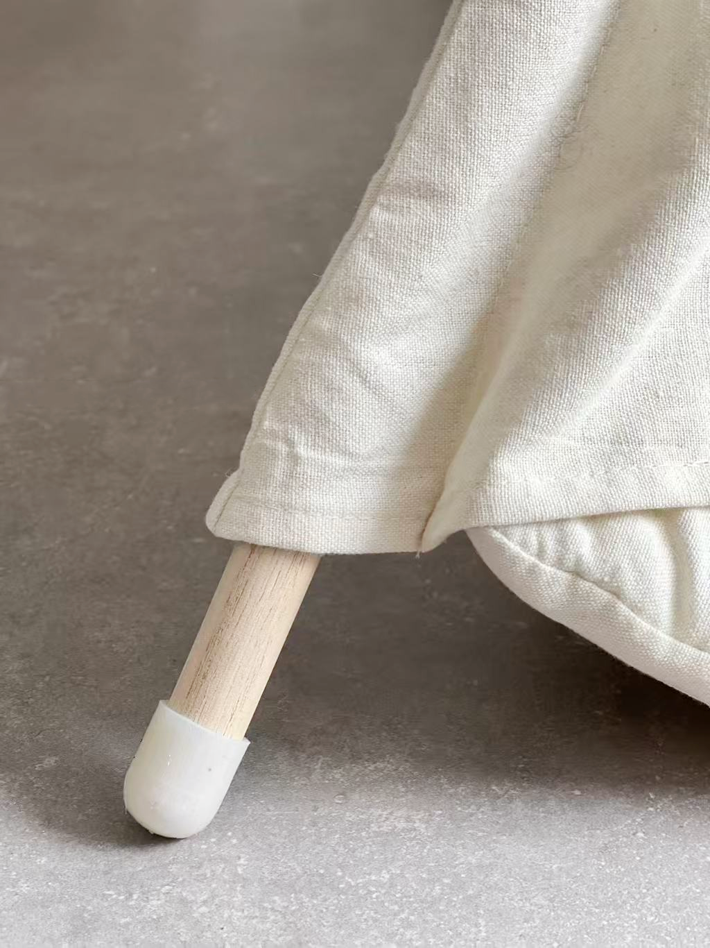 Kindertipi met vloerkleed en slingers - Nieuwe versie